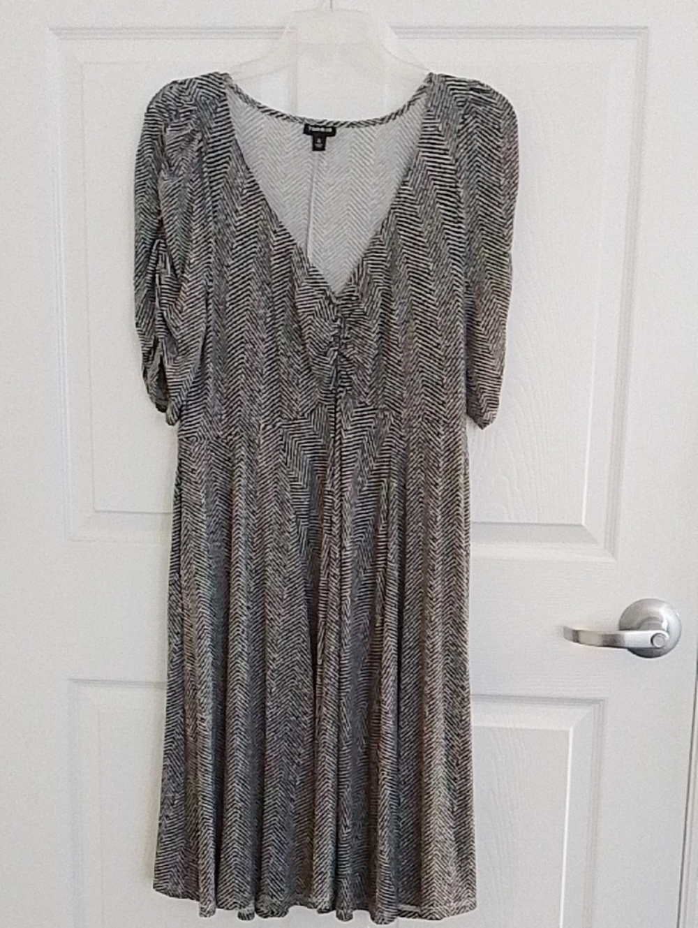 torrid Black & White Patterned V-Neck Midi Dress